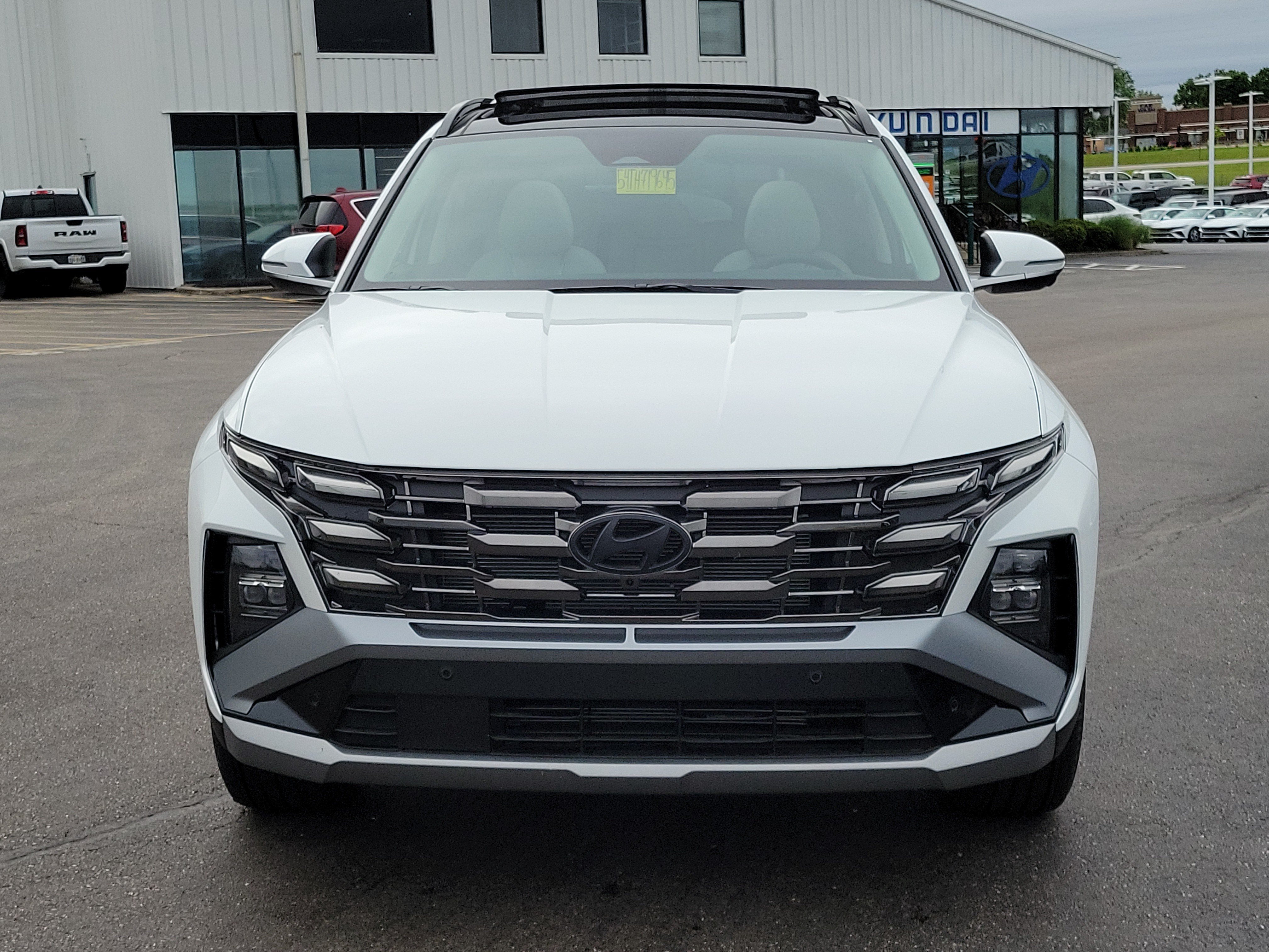 New 2026 Hyundai Tucson Limited AWD/4WD image 2