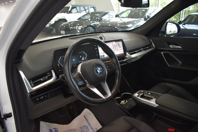 Used 2023 BMW X1 xDrive28i AWD/4WD image 11