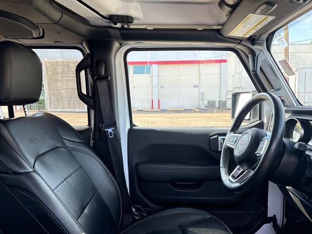 Used 2023 Jeep Wrangler Unlimited Sahara w/ Cold Weather Group AWD/4WD image 15