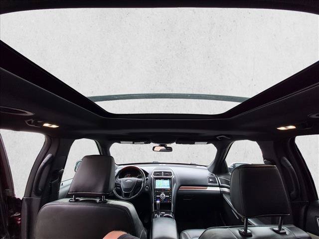 Used 2018 Ford Explorer Platinum AWD/4WD image 19