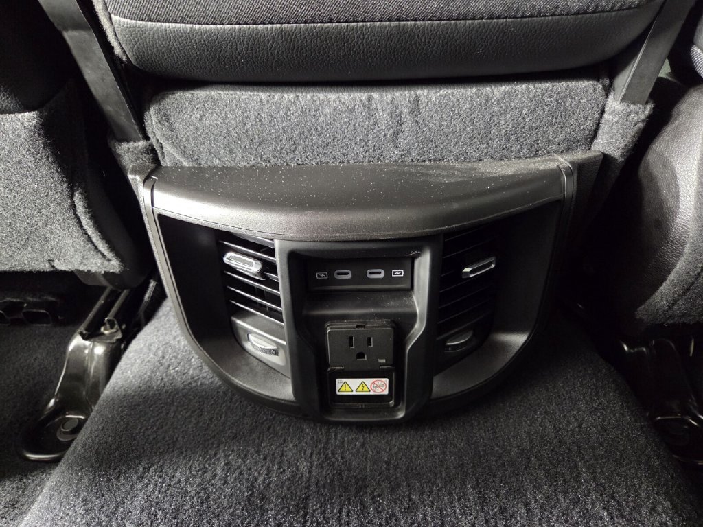 Used 2026 RAM 2500 Laramie AWD/4WD image 26