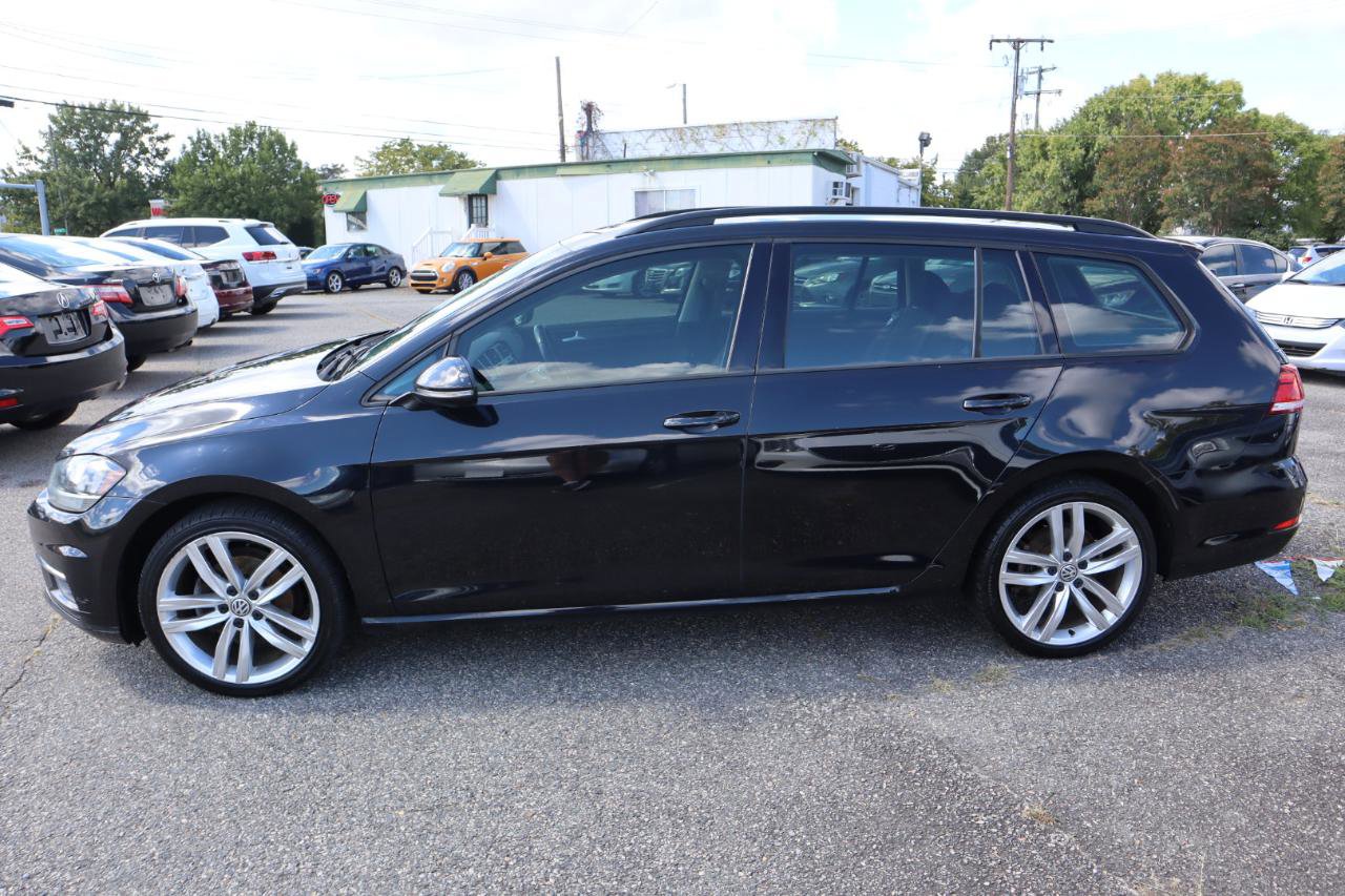 Used 2018 Volkswagen Golf S AWD/4WD image 3