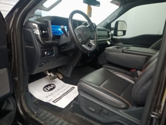 Used 2025 Ford F450 Lariat AWD/4WD image 5