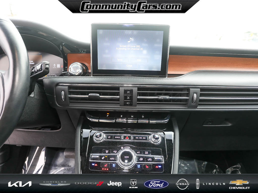 Certified 2022 Lincoln Corsair Reserve w/ Equipment Group 201A image 16