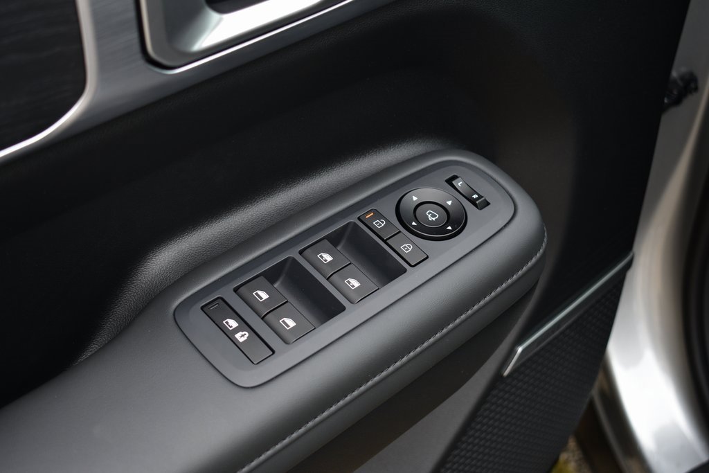 New 2025 Hyundai Santa Fe Limited image 16