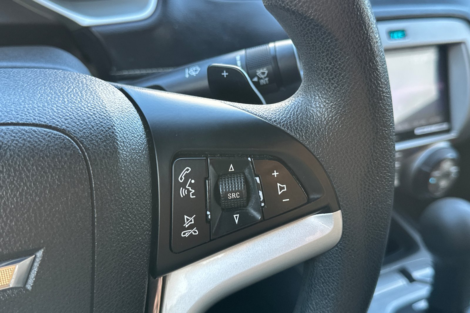 Used 2015 Chevrolet Camaro LS RWD image 35