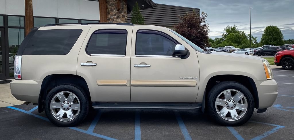 Used 2008 GMC Yukon SLE w/ Convenience Package AWD/4WD image 19