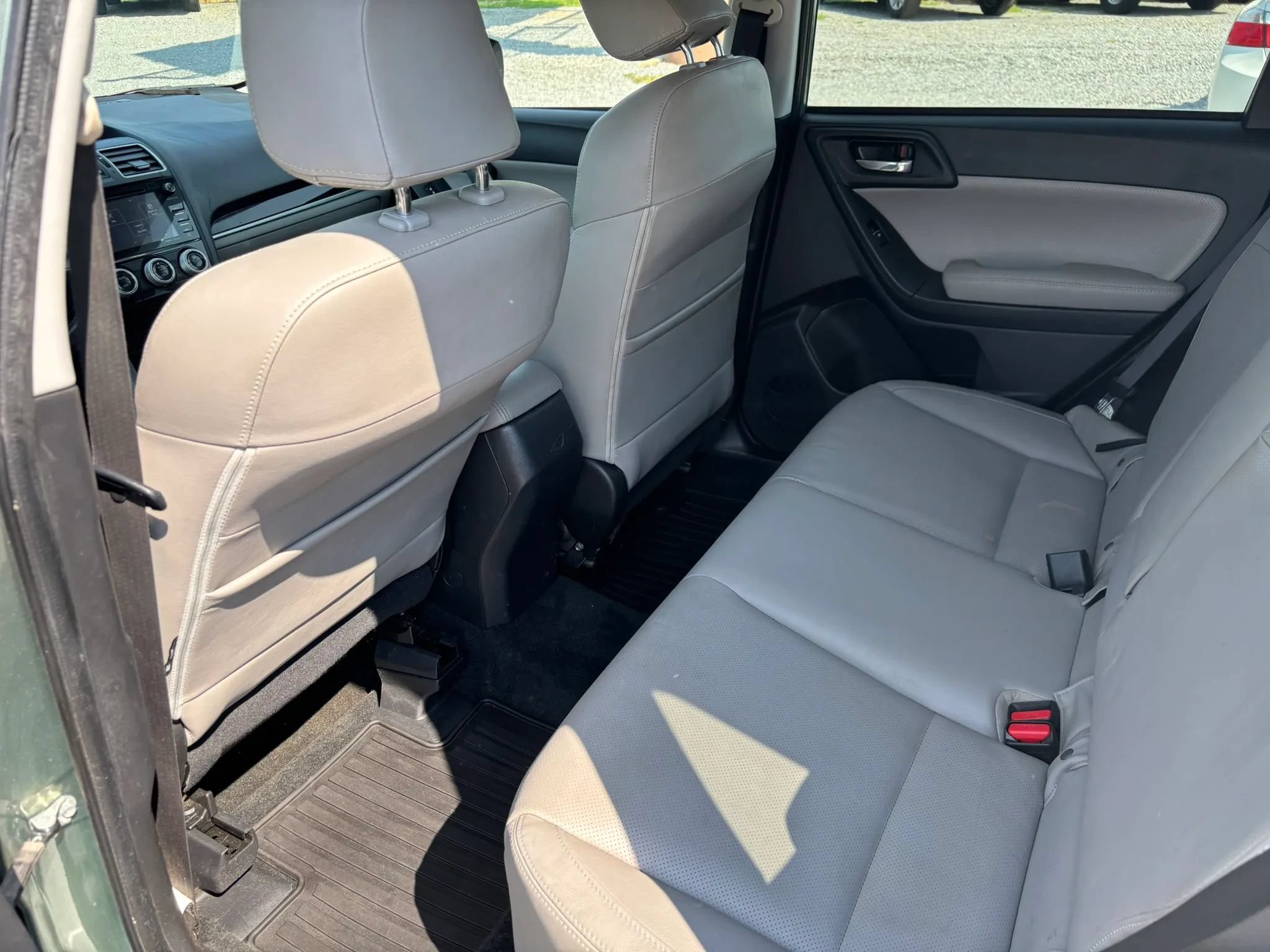 Used 2018 Subaru Forester 2.5i Limited AWD/4WD image 13