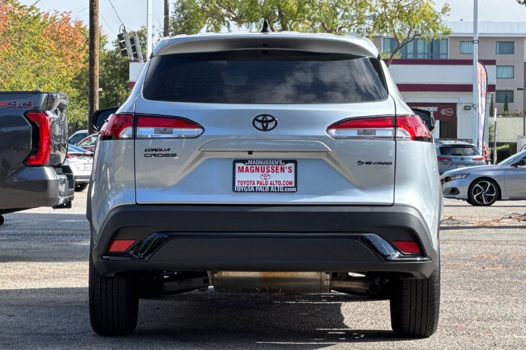 Certified 2025 Toyota Corolla Cross AWD Hybrid image 4