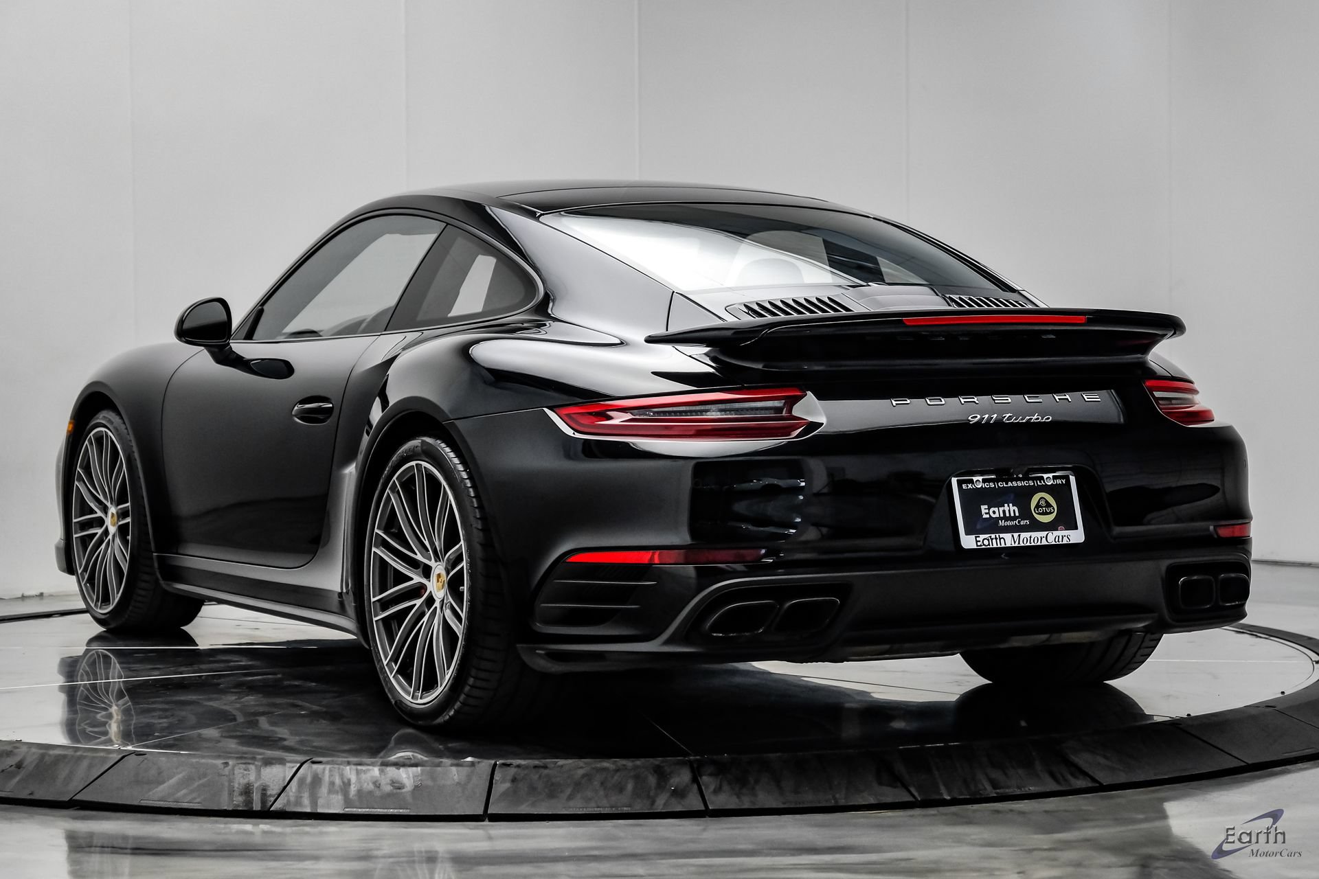 Used 2017 Porsche 911 Turbo AWD/4WD image 10