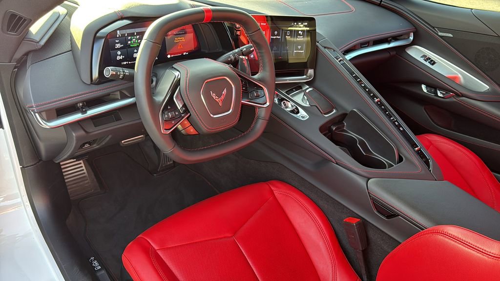 Used 2025 Chevrolet Corvette Stingray Convertible w/ 1LT image 9