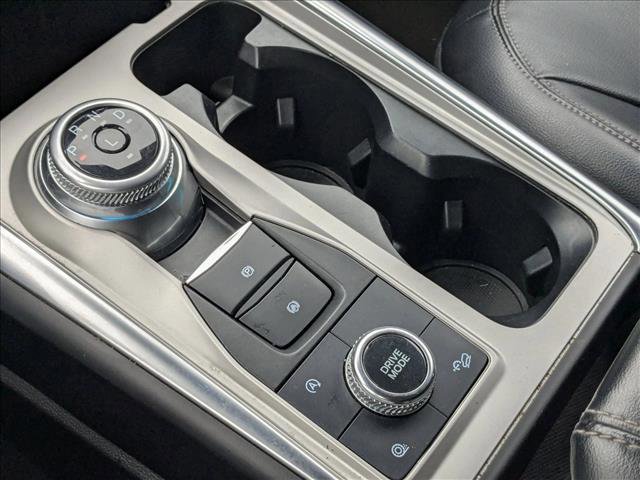Used 2023 Ford Explorer Limited image 11