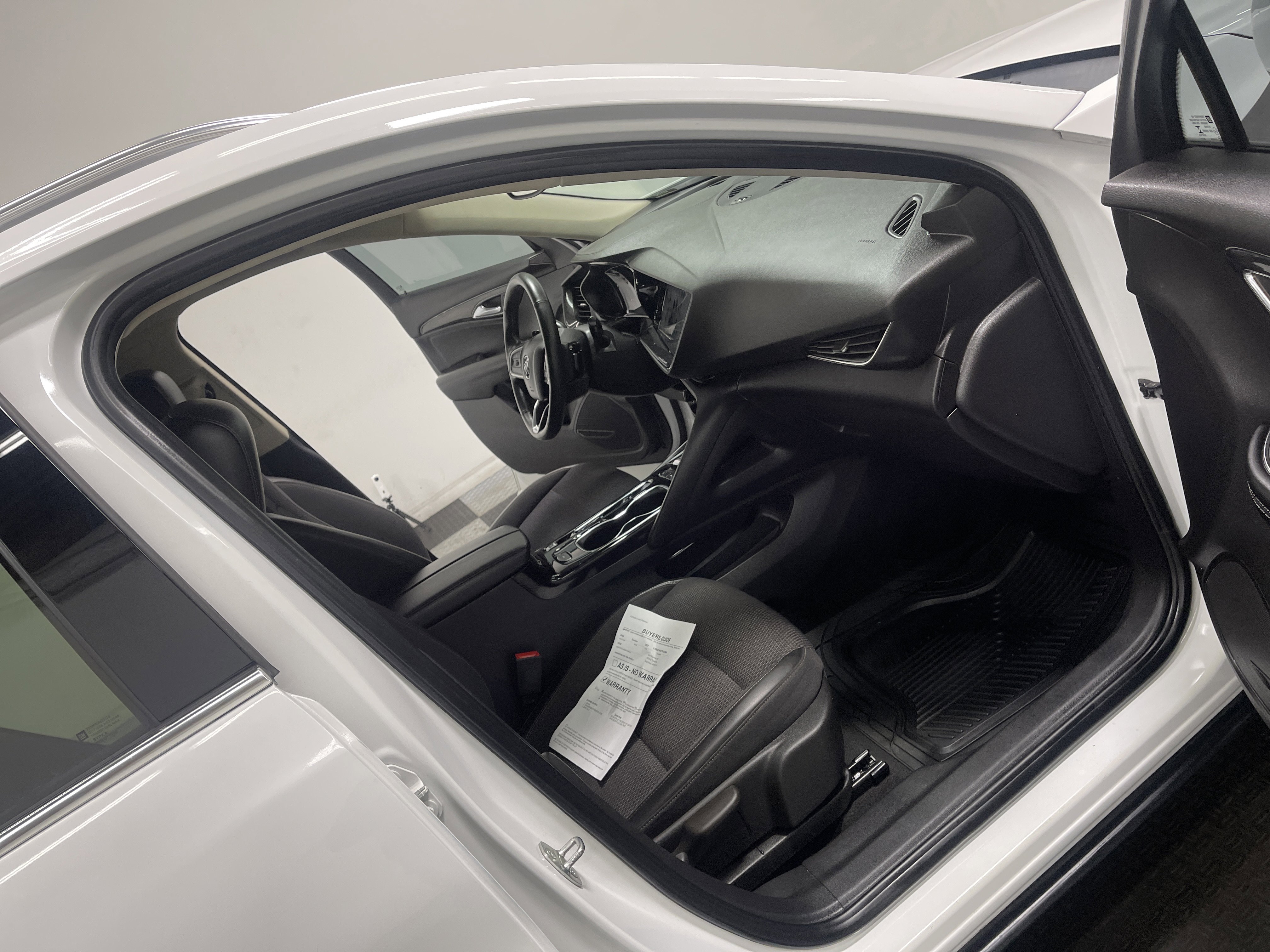 Used 2023 Buick Envision Preferred image 23