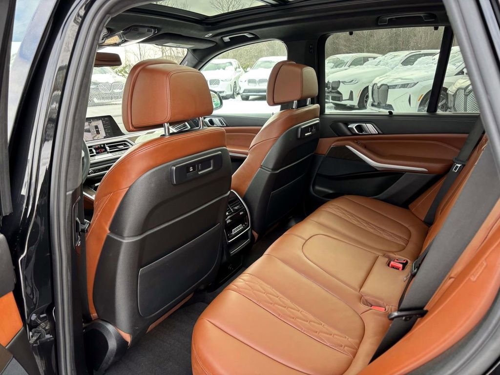Certified 2022 BMW X5 xDrive40i w/ M Sport Package image 27