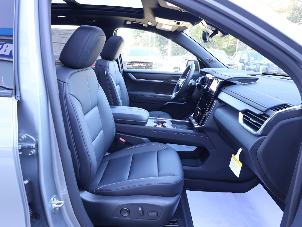 New 2027 GMC Acadia Elevation w/ Black Edition AWD/4WD image 38