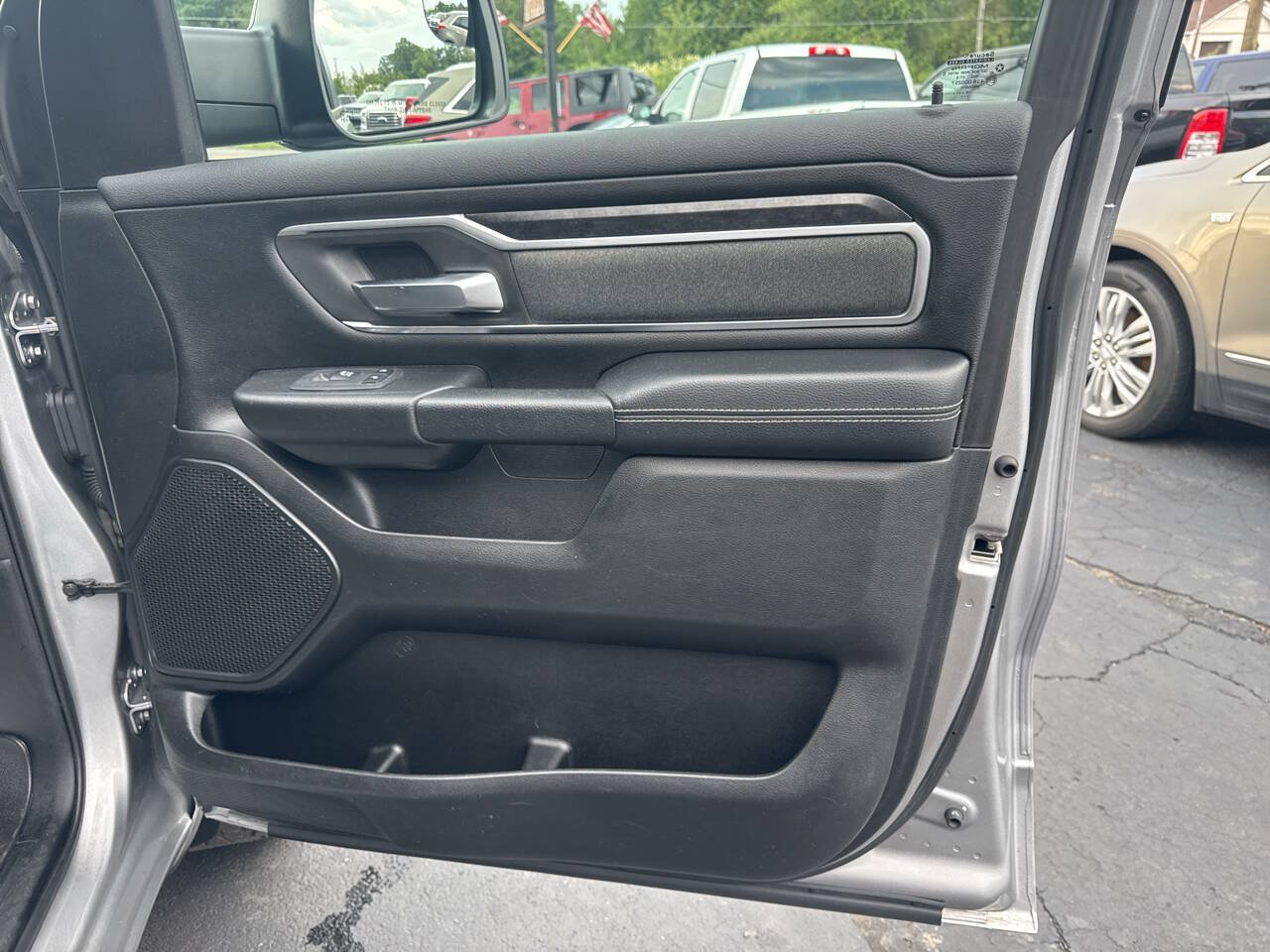 Used 2019 RAM 1500 Big Horn AWD/4WD image 21