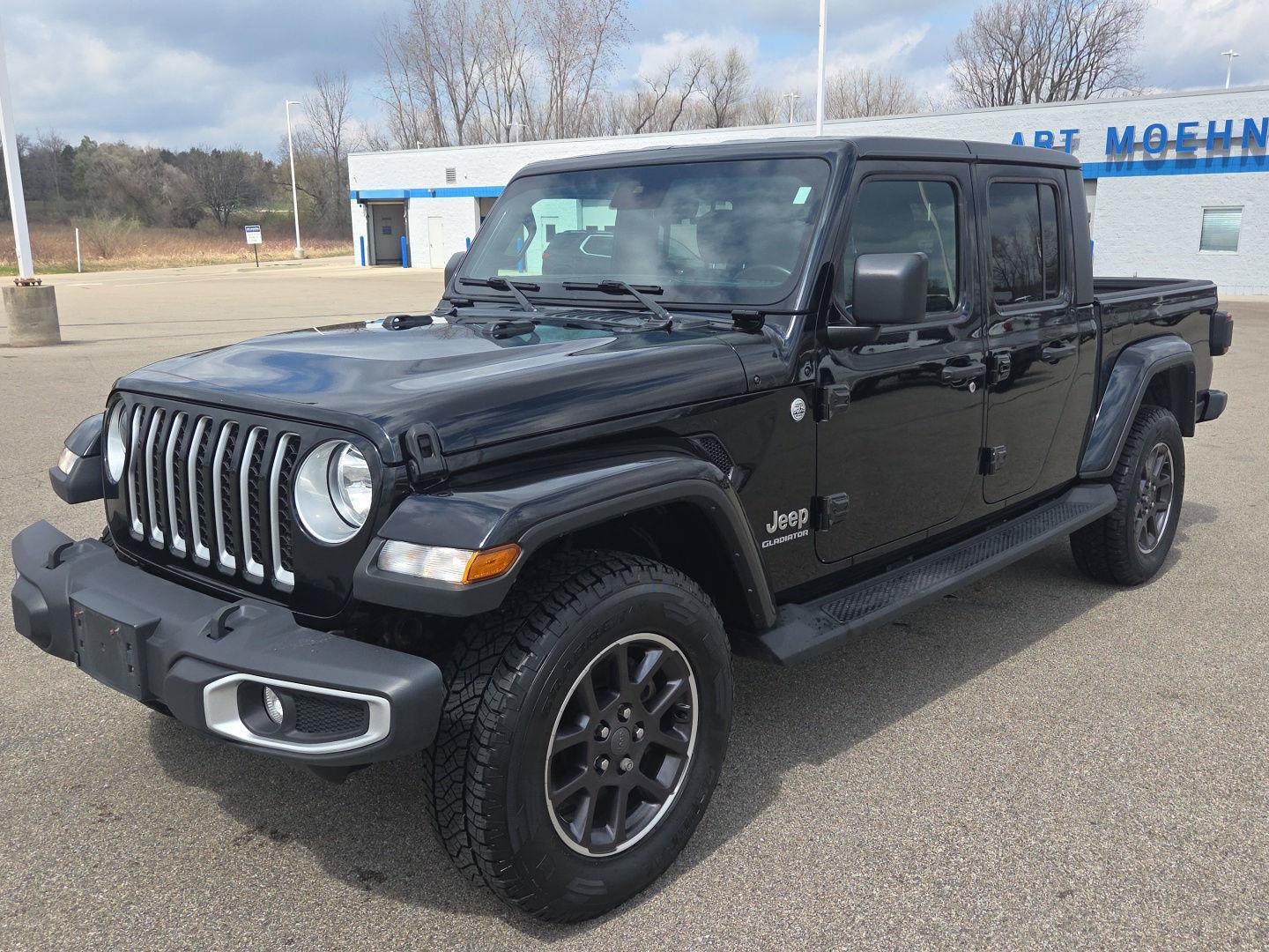 Used 2021 Jeep Gladiator Overland w/ Uconnect 4C Nav & Sound Group AWD/4WD image 11