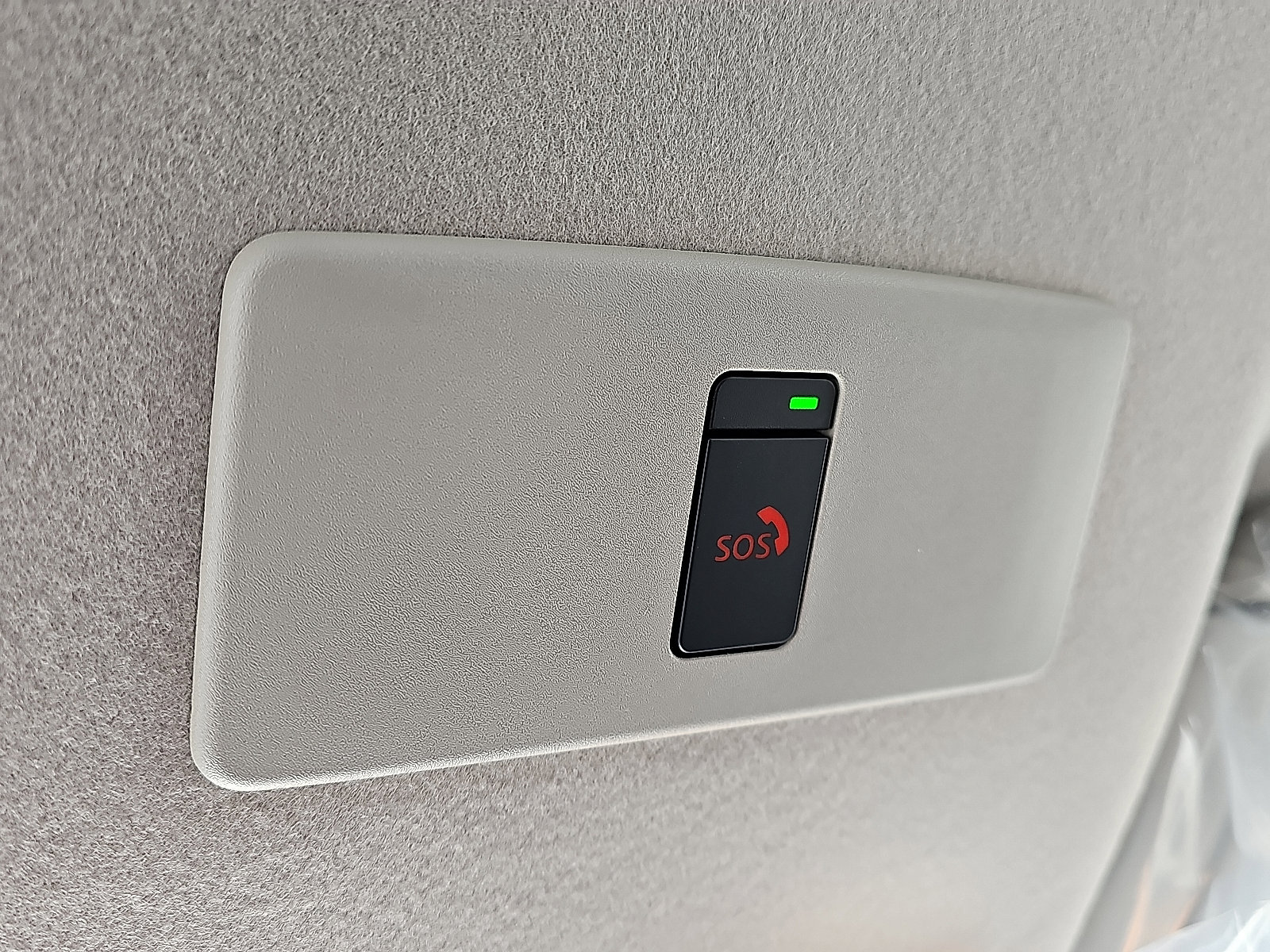 New 2025 Nissan Versa SR w/ Trunk Package image 15