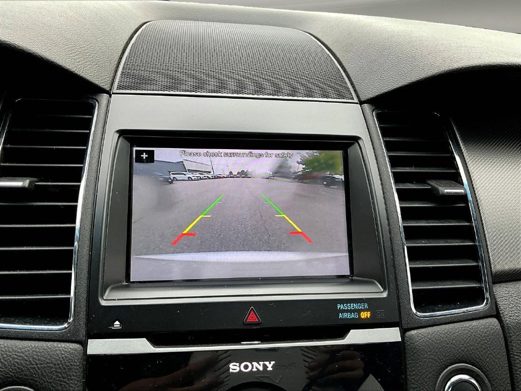 Used 2018 Ford Taurus SHO w/ Driver Assist Package AWD/4WD image 18
