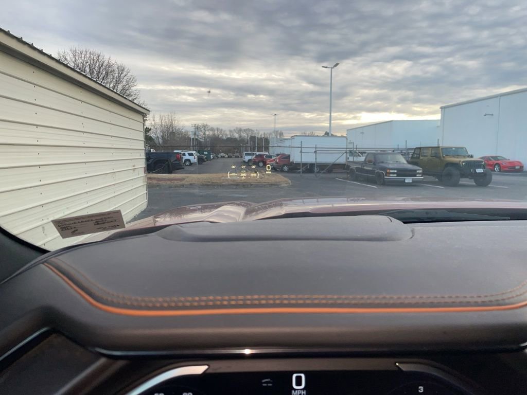 Used 2023 GMC Sierra 1500 AT4 w/ Technology Package image 11