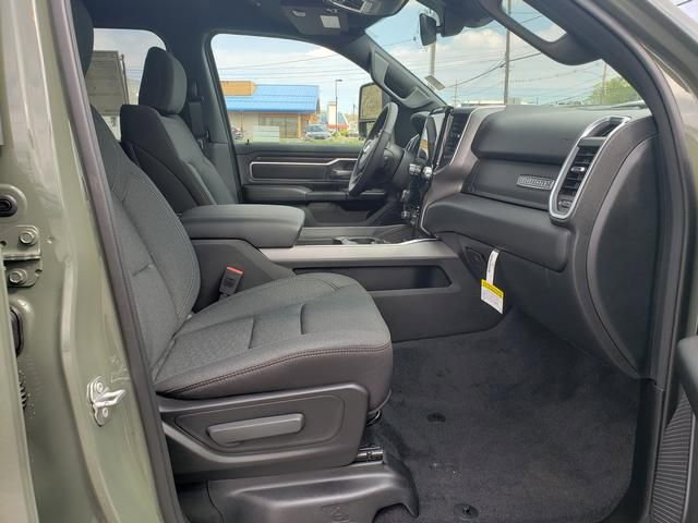 New 2026 RAM 1500 Big Horn AWD/4WD image 18