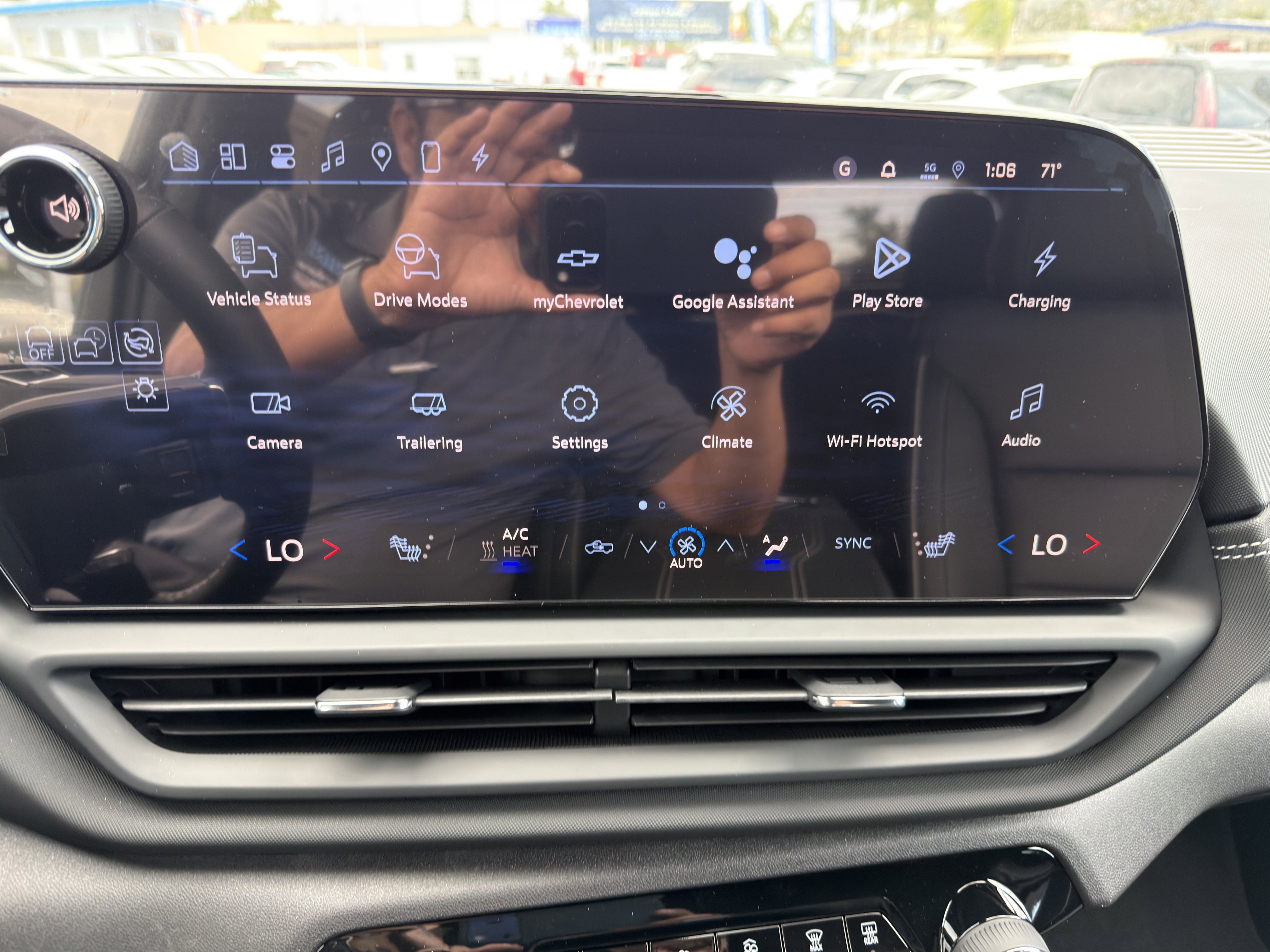 New 2026 Chevrolet Silverado EV LT AWD/4WD image 33