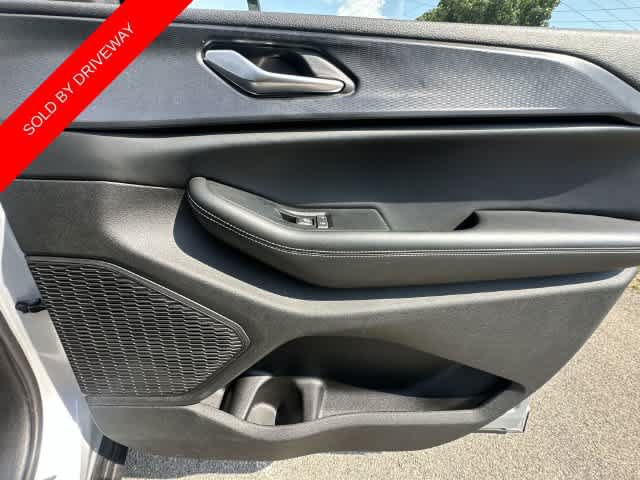 Used 2023 Jeep Grand Cherokee Altitude AWD/4WD image 21