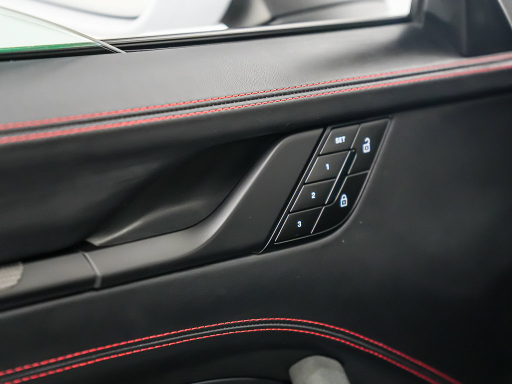 Certified 2025 Porsche 911 Carrera 4 GTS AWD/4WD image 18