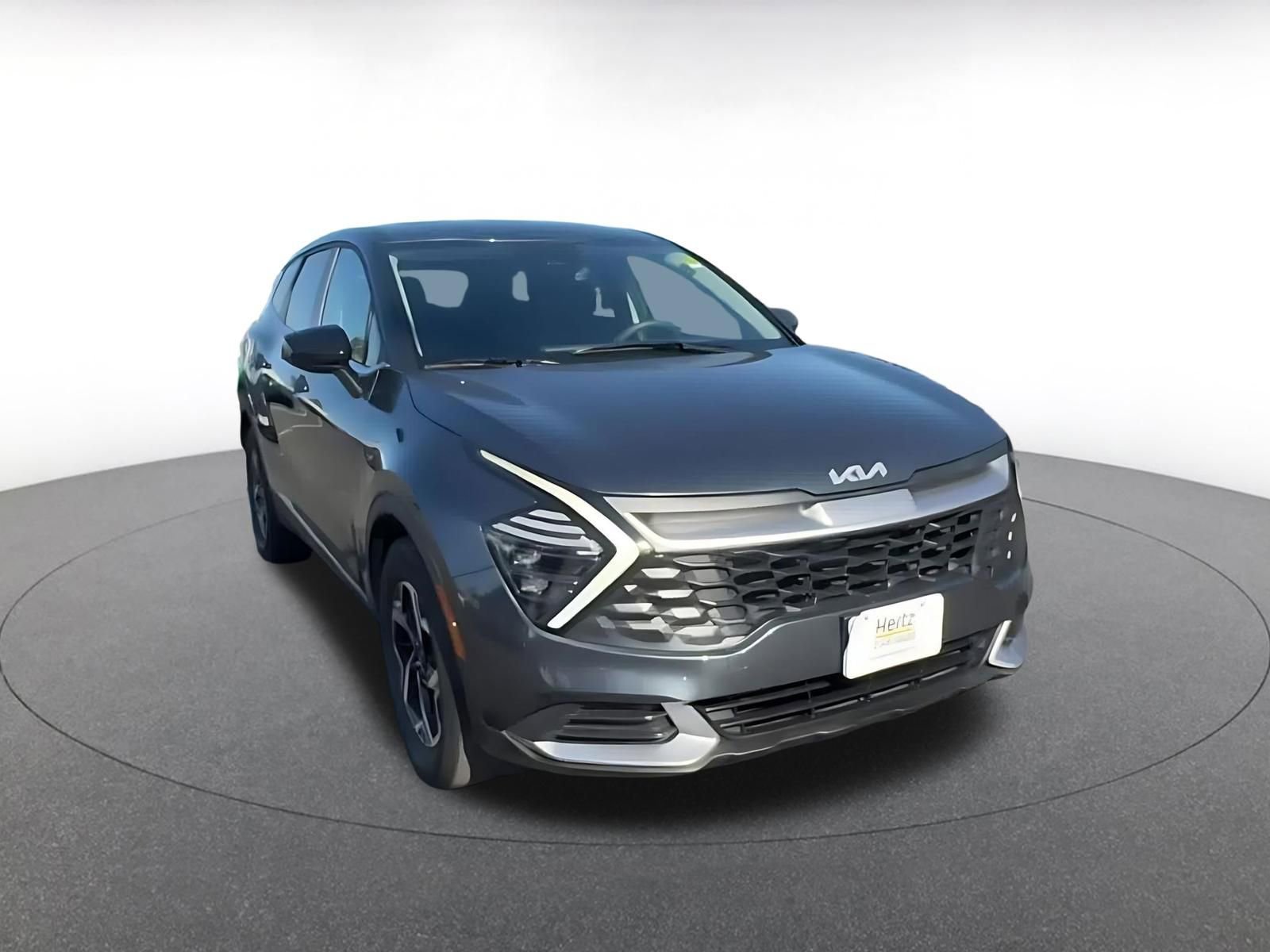 Used 2025 Kia Sportage LX image 3