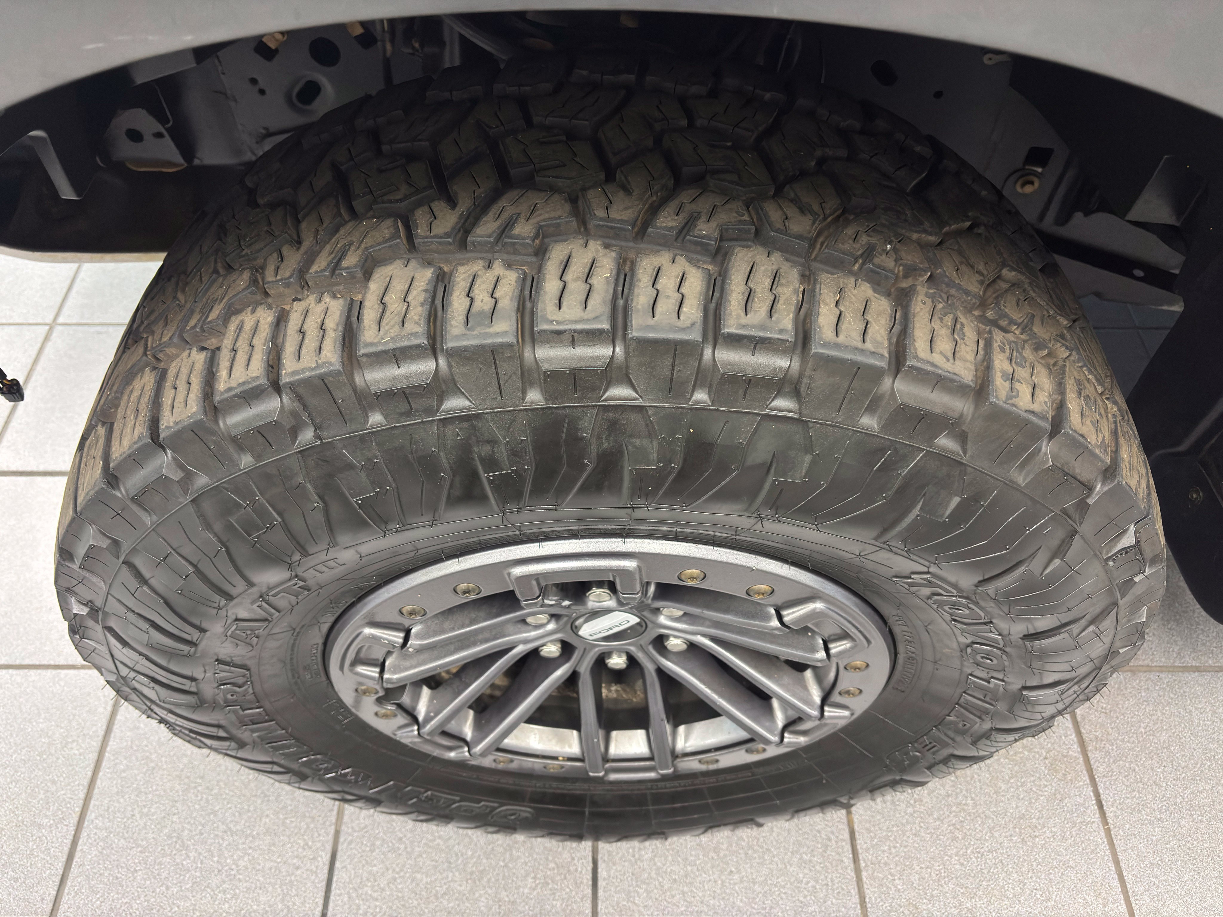 Used 2020 Ford F150 Raptor w/ Equipment Group 802A Luxury AWD/4WD image 12