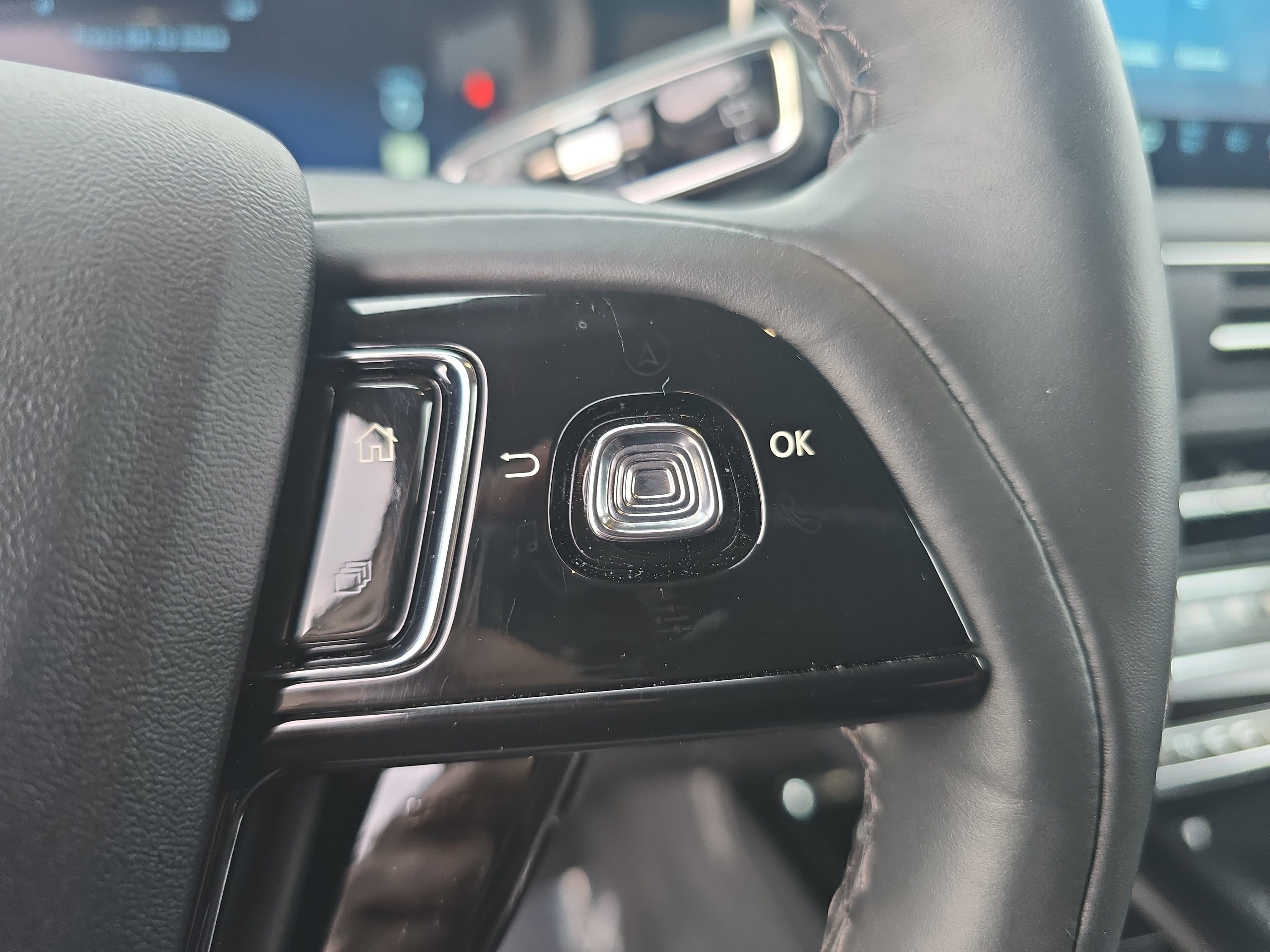 New 2026 Lincoln Corsair Reserve w/ Jet Appearance Package AWD/4WD image 18