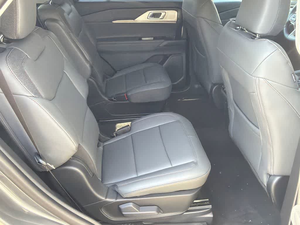 New 2026 Ford Explorer Active w/ Active Comfort Package image 14