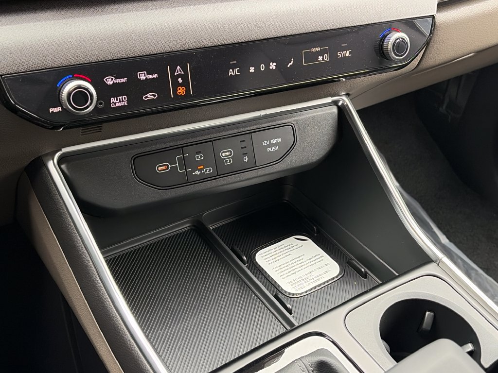 New 2027 Kia Carnival EX FWD image 22
