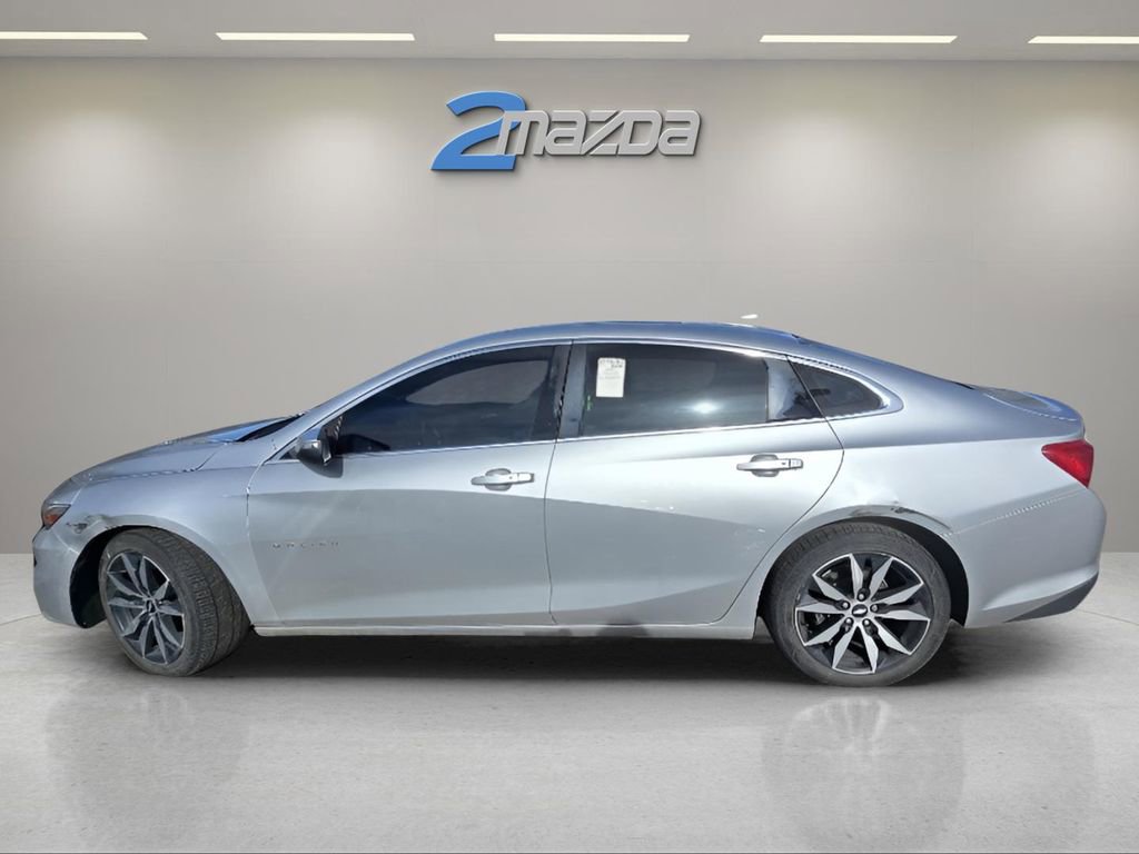 Used 2017 Chevrolet Malibu LT w/ Leather Package image 12