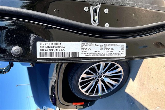 New 2025 Jeep Wagoneer Series II image 17