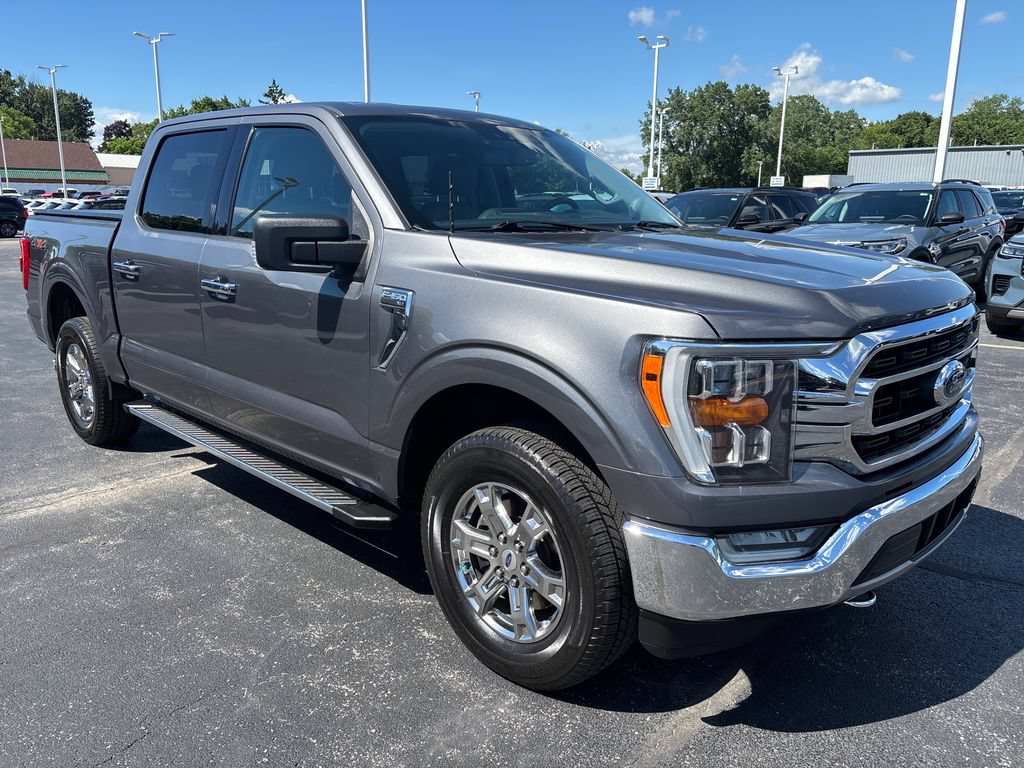 Used 2021 Ford F150 XLT w/ Equipment Group 302A High AWD/4WD image 4