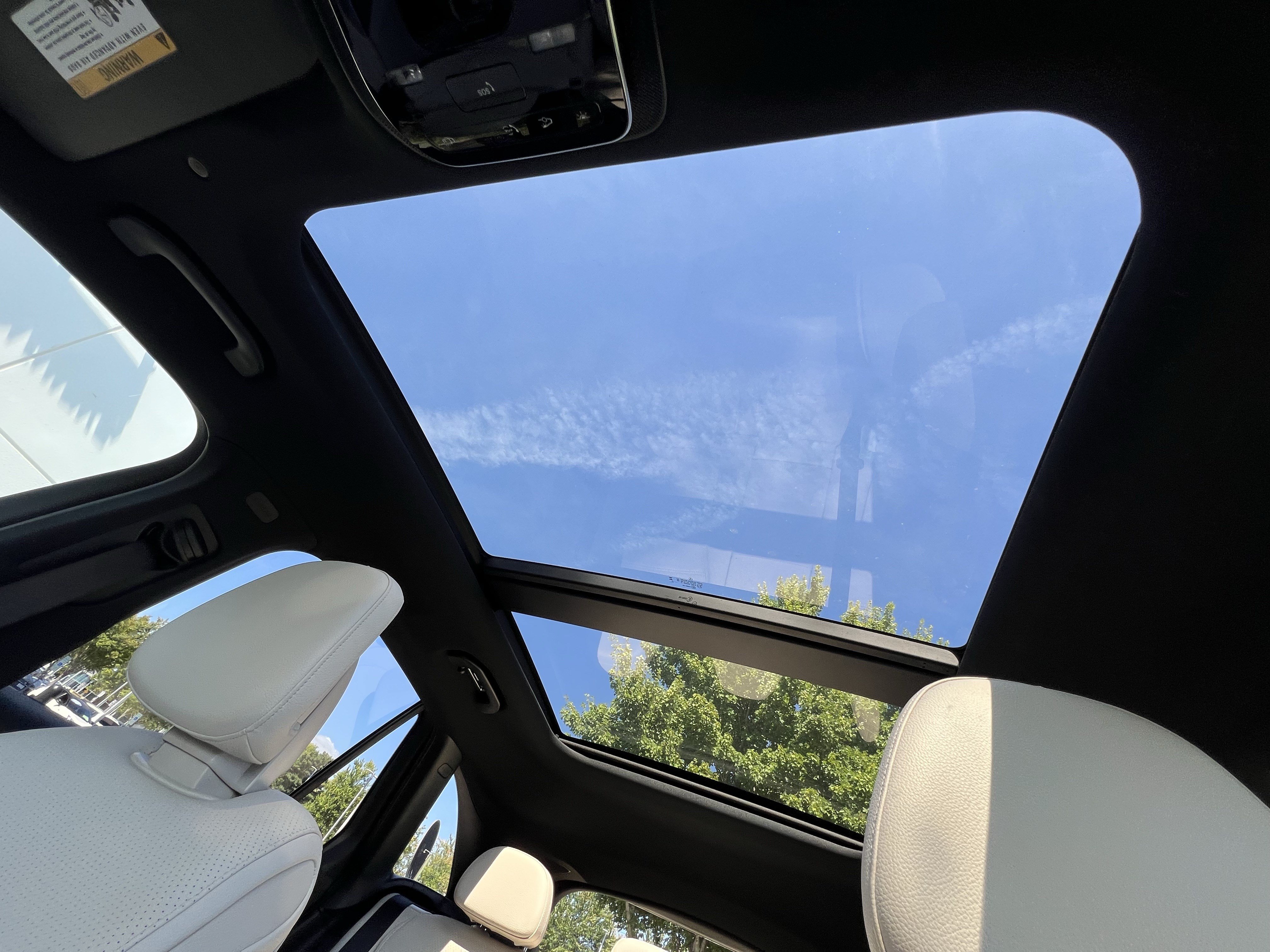Used 2023 Mercedes-Benz GLC 300 image 29