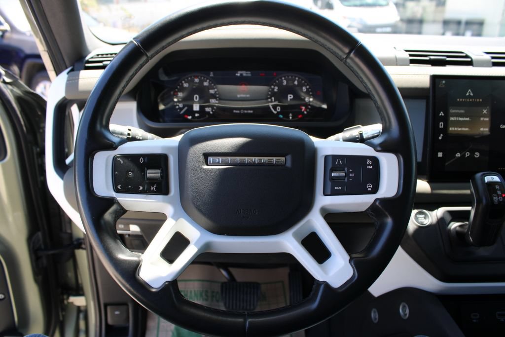 Used 2022 Land Rover Defender 110 S AWD/4WD image 28