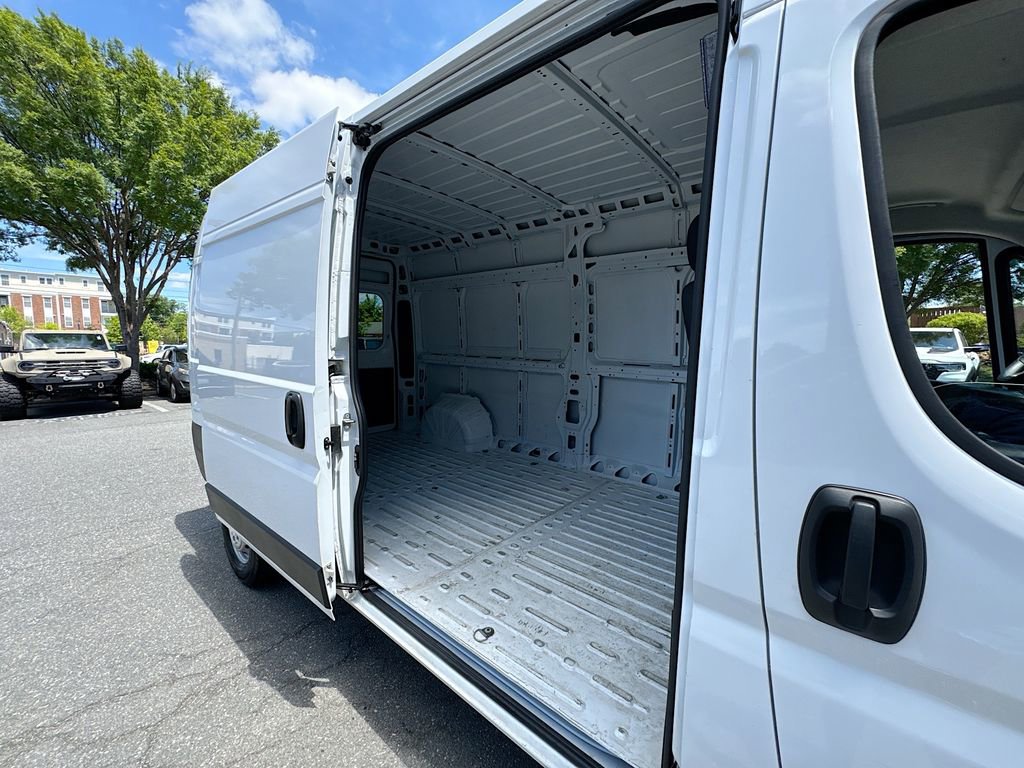 Used 2023 RAM ProMaster 2500 FWD image 23