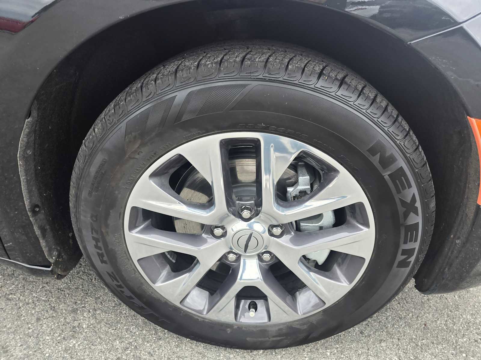 Used 2023 Chrysler Pacifica Pinnacle image 17