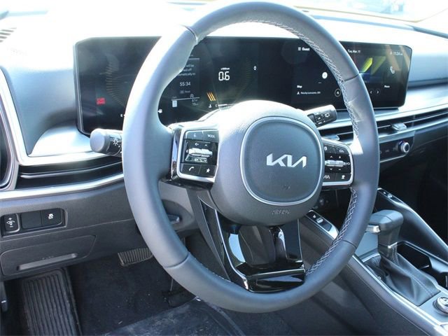 New 2025 Kia Sorento S w/ Panoramic Sunroof Package image 2