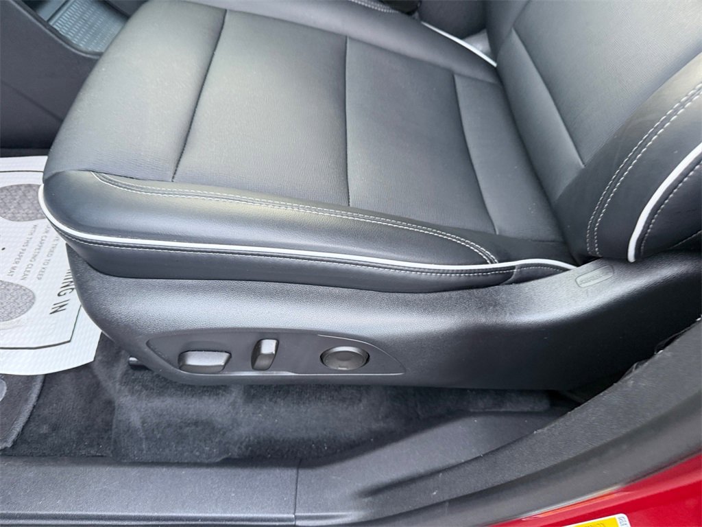 Certified 2025 Buick Enclave Preferred image 13