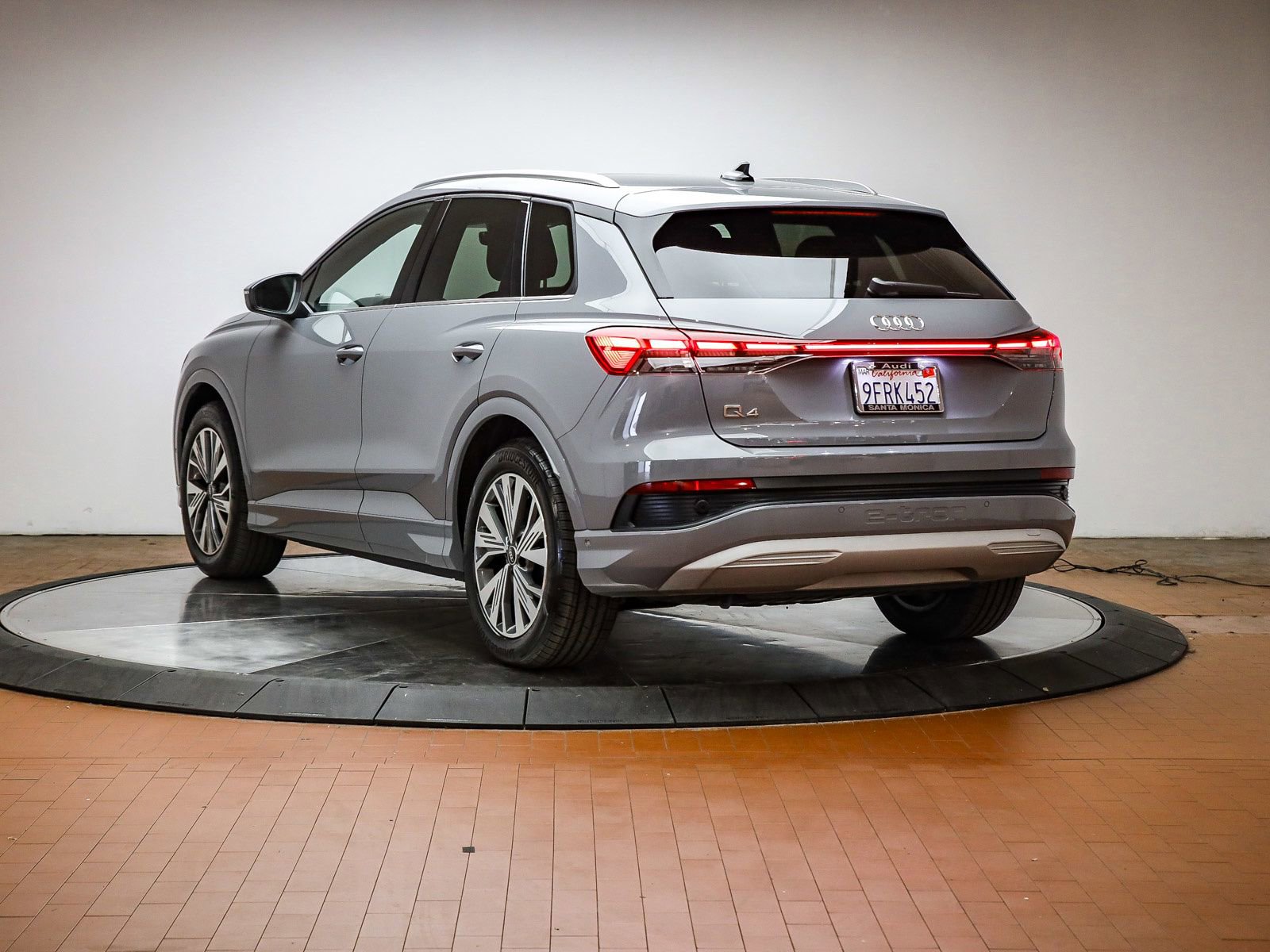 Certified 2023 Audi Q4 e-tron Premium Plus w/ Premium Plus image 2