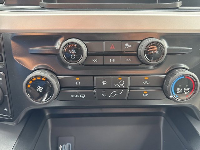New 2025 Ford F350 XLT image 41