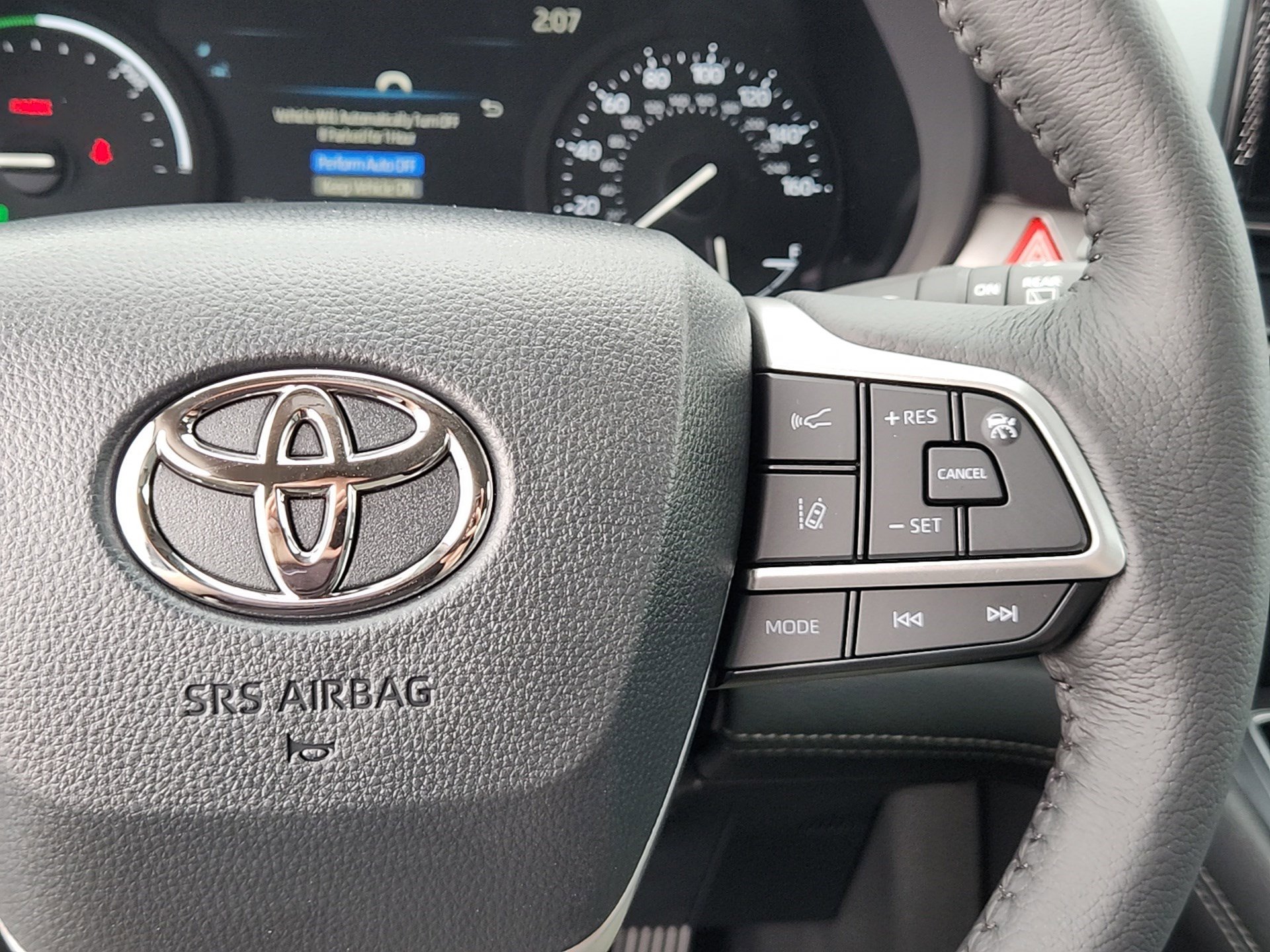 New 2025 Toyota Sienna XLE image 18