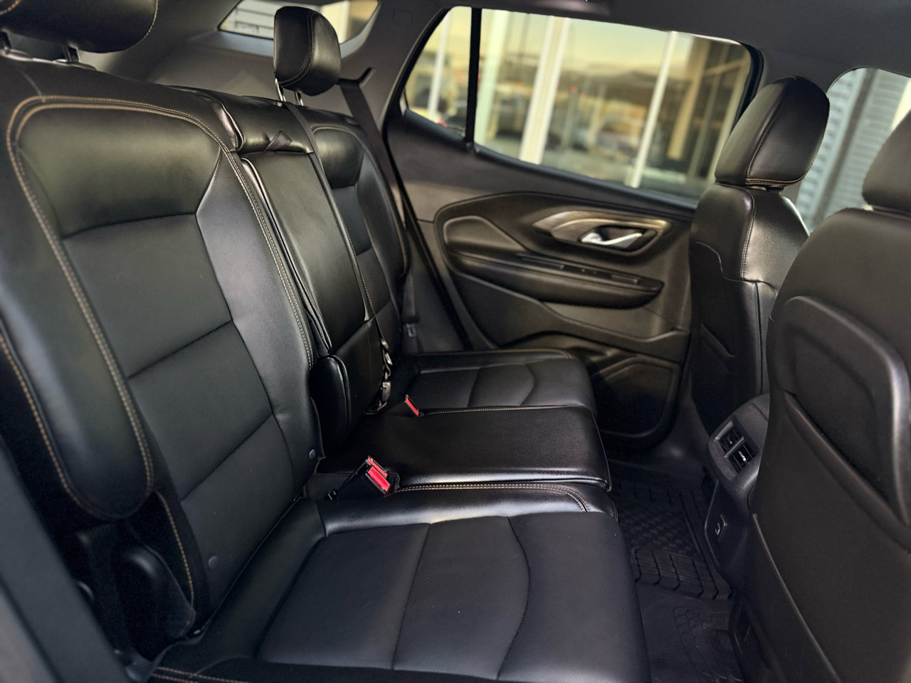 Used 2020 GMC Terrain SLT image 14