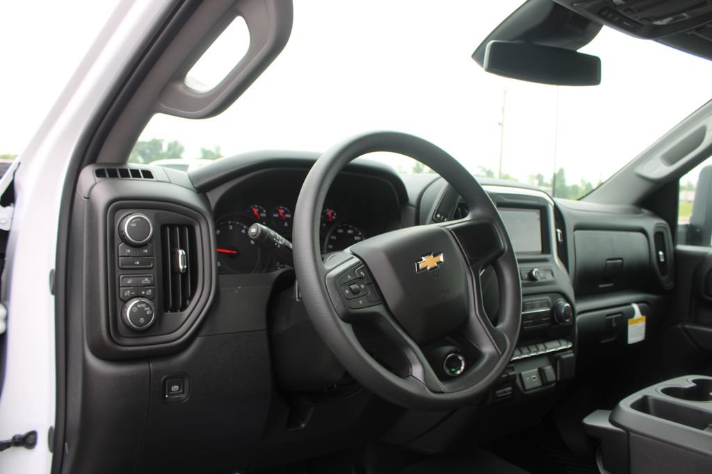 New 2026 Chevrolet Silverado 2500 Custom w/ Custom Value Package AWD/4WD image 26