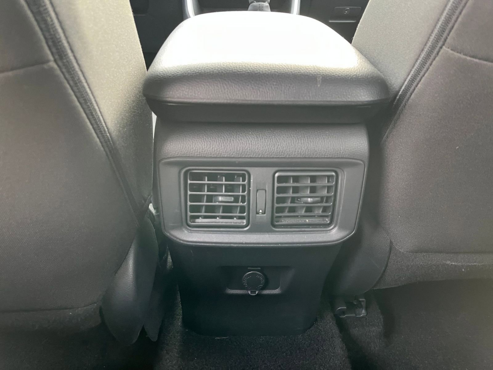 Used 2025 Toyota RAV4 LE image 23