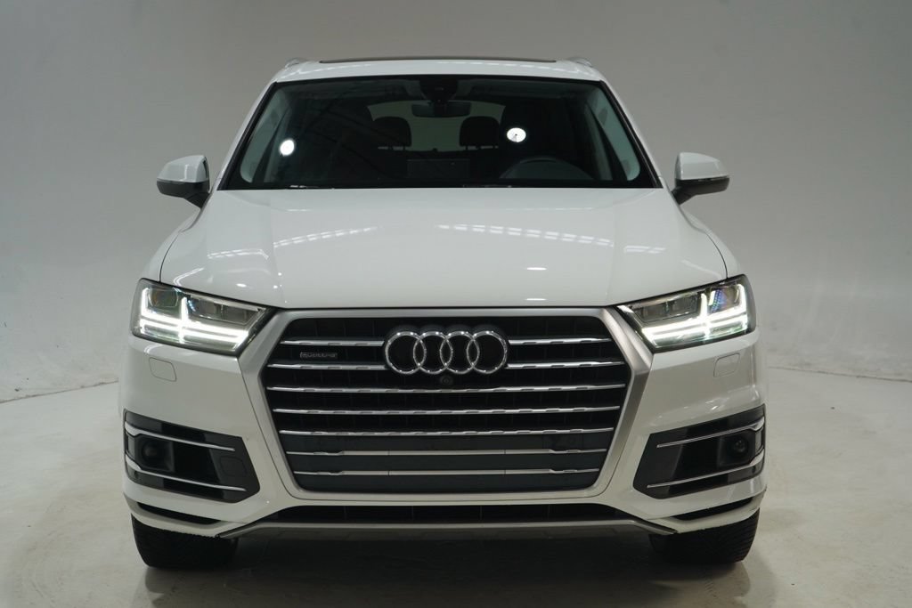 Used 2019 Audi Q7 3.0T Premium Plus w/ Premium Plus Package AWD/4WD image 2