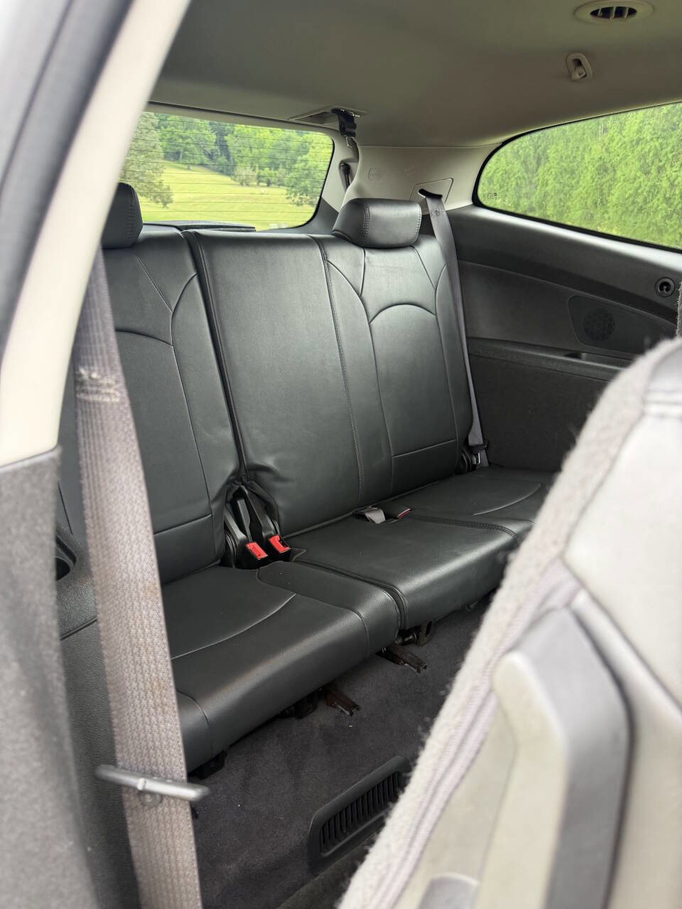 Used 2012 Chevrolet Traverse LT FWD image 39